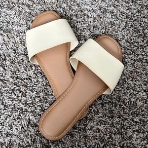old navy sandals